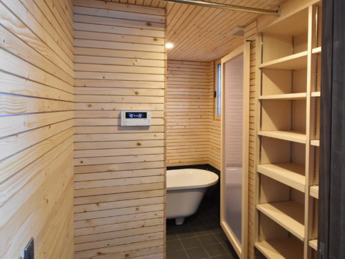 ヒガシカワのイエ